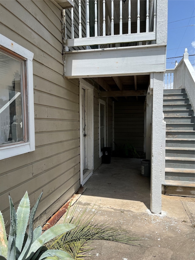 view of property entrance