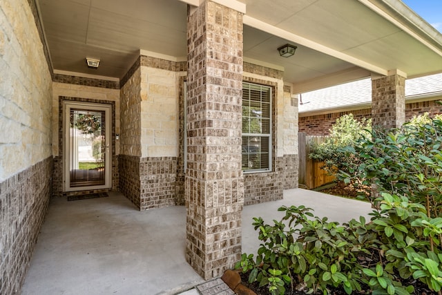 view of entrance to property