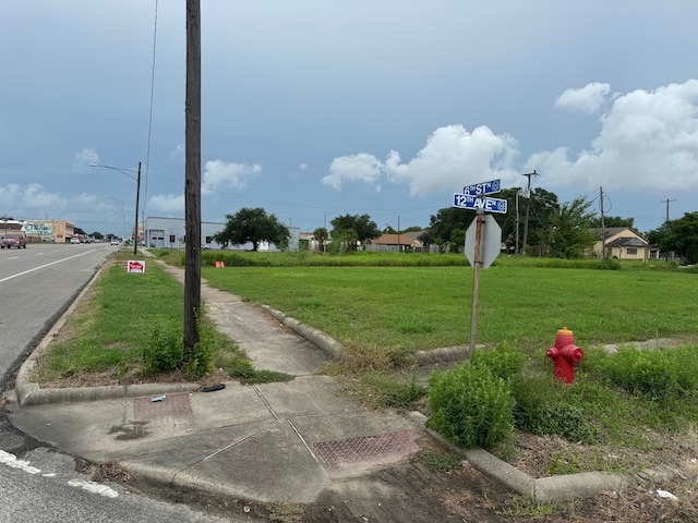 1119 6th St N, Texas City, TX 77590 - photo 11