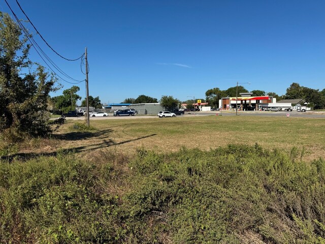 1119 6th St N, Texas City, TX 77590 - photo 39