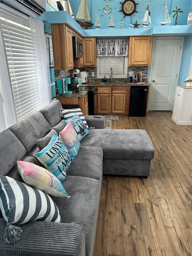 664 Jensen Dr, Cleveland, TX 77327 - photo 17
