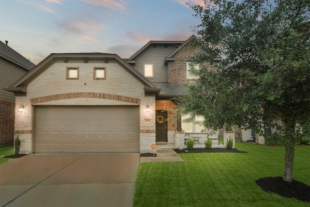 craftsman-style house with a yard