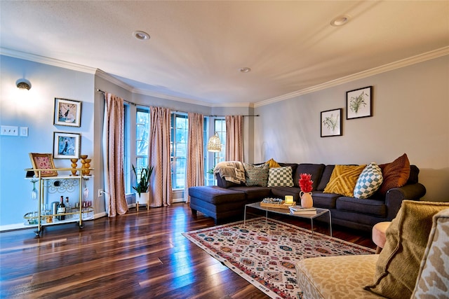 living room featuring crown molding, baseboards, wood finished floors, and recessed lighting