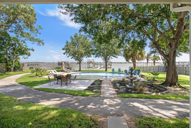 3821 Nasa Rd Unit 1, Seabrook, TX 77586 - view of swimming pool featuring a patio