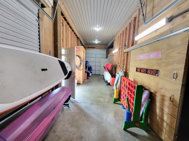 22921 Chiquita St, Galveston, TX 77554 - view of garage