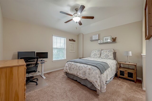 bedroom with carpet flooring and ceiling fan