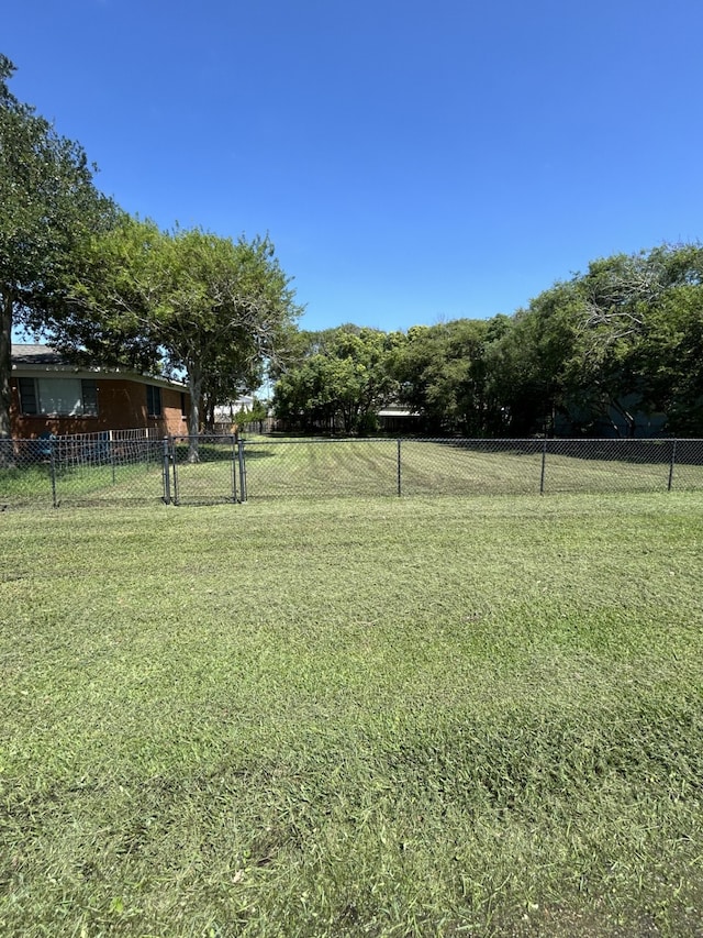4324 Avenue S 1/2 Ave S 1/2, Galveston, TX 77550 - photo 3