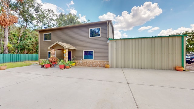 view of front of home featuring a patio area