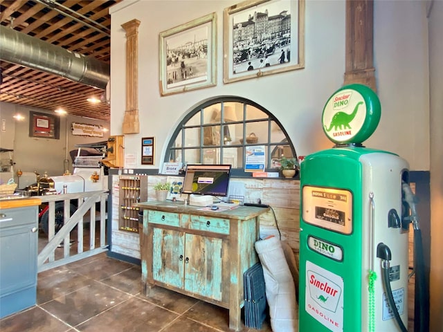 2127 Broadway St, Galveston, TX 77550 - interior space