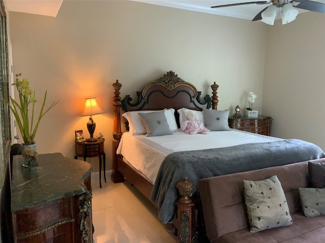 bedroom featuring ceiling fan