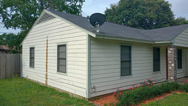 view of home's exterior