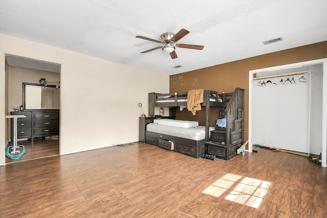 10510 Crosby Lynchburg Rd, Crosby, TX 77532 - living room featuring a ceiling fan and wood finished floors