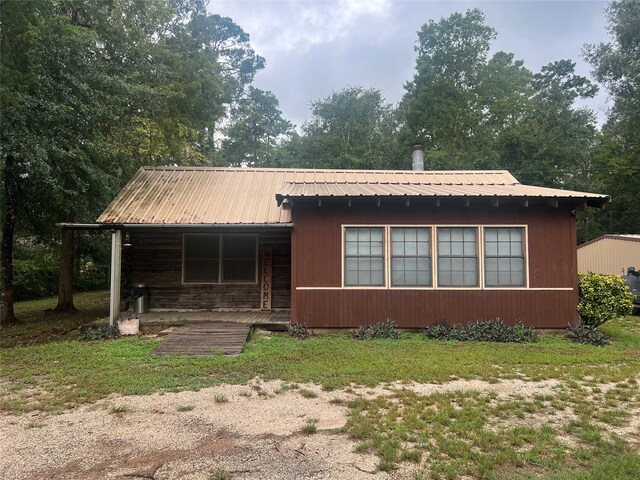 exterior space with a porch