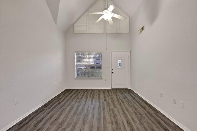 770 Hunt Rd Unit 212, Baytown, TX 77521 - foyer entrance with visible vents, a ceiling fan, dark wood-style flooring, and high vaulted ceiling