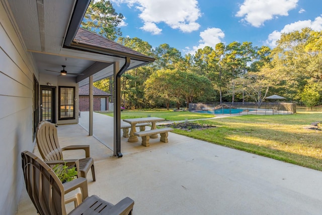 view of patio with ceiling fan