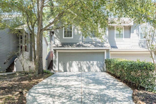 view of front facade featuring a garage