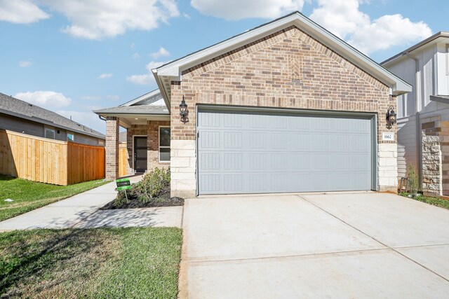 view of front facade featuring a garage