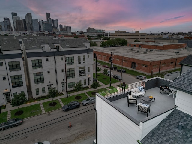 view of aerial view at dusk