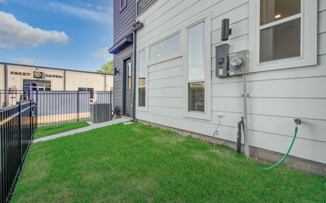 view of yard featuring central AC