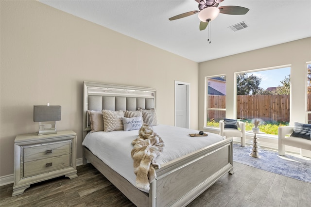 bedroom with ceiling fan