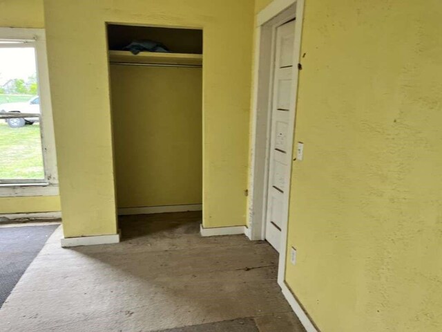 300 E Curtis St, Quanah, TX 79252 - view of closet