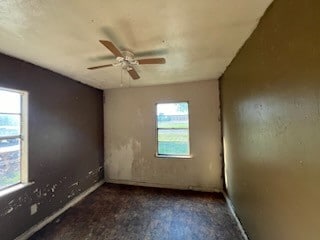 empty room with ceiling fan