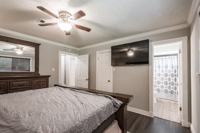 bedroom with dark wood-type flooring, ceiling fan, crown molding, and a textured ceiling