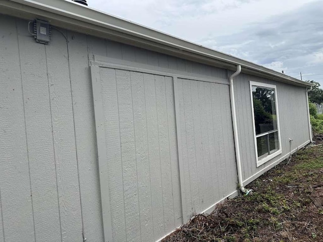 11807 S Youngwood Ln, Houston, TX 77043 - view of side of property with an outbuilding