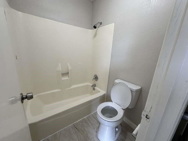 11807 S Youngwood Ln, Houston, TX 77043 - full bath featuring toilet and bathing tub / shower combination