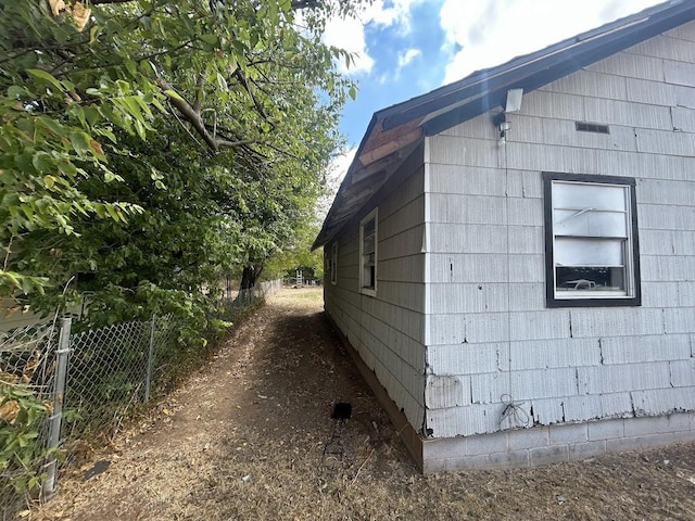 407 Earle St, Quanah, TX 79252 - photo 2