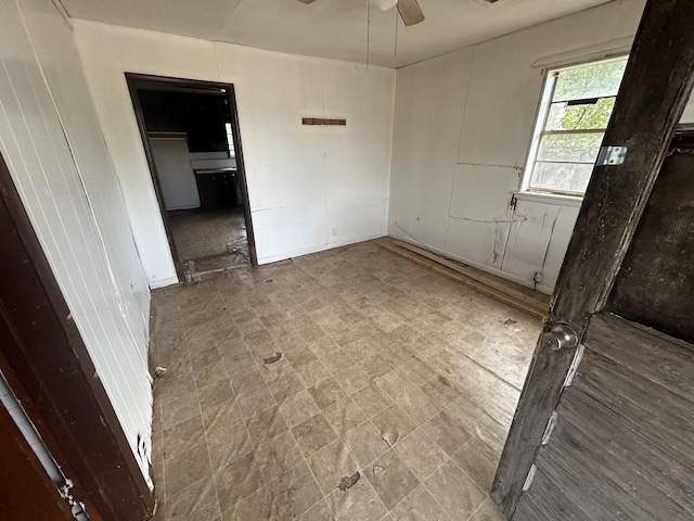 407 Earle St, Quanah, TX 79252 - photo 5