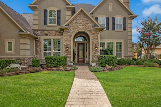 view of front of house with a front yard