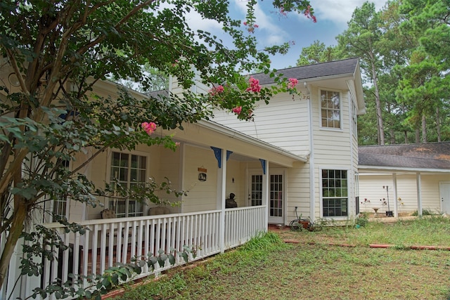 view of front of house with a porch