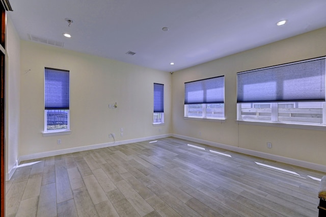 empty room featuring light hardwood / wood-style flooring