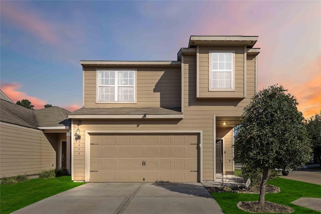 view of front property featuring a garage