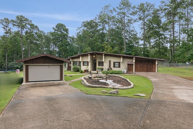 ranch-style house with a front yard