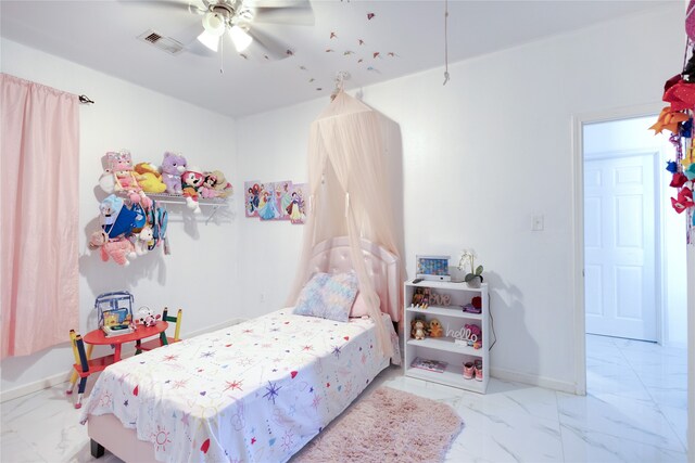 bedroom with ceiling fan