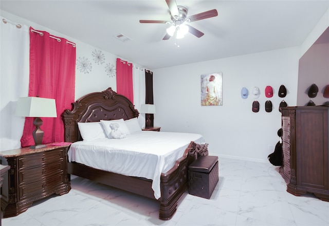 bedroom with ceiling fan