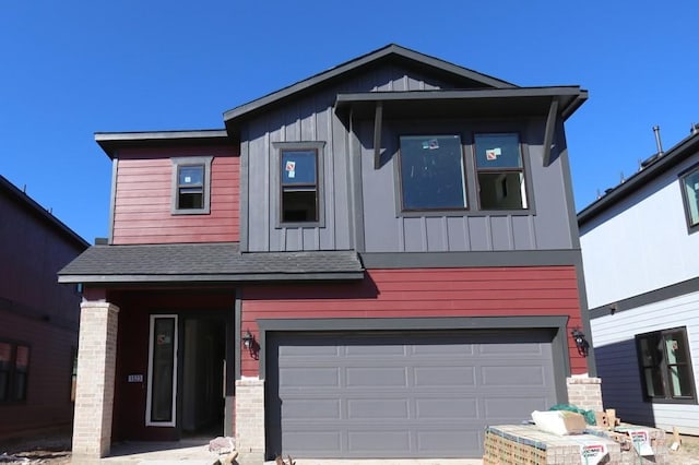 view of front of home featuring a garage