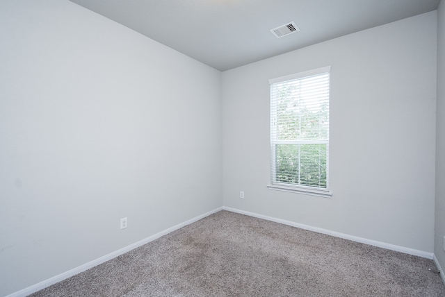 empty room featuring carpet