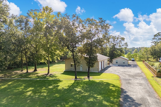 view of front of property with a front yard