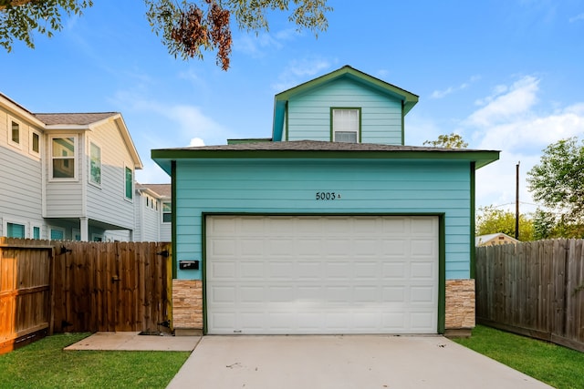 view of front of house featuring a garage