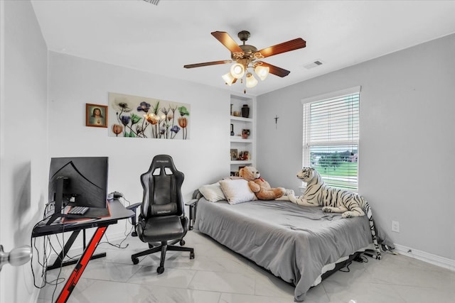 bedroom featuring ceiling fan