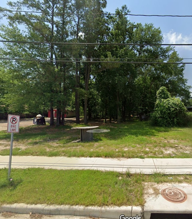 Listing photo 2 for 6100 Laura Koppe Rd, Houston TX 77016