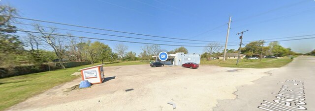 810 Westward Ave, La Marque, TX 77568 - photo 4