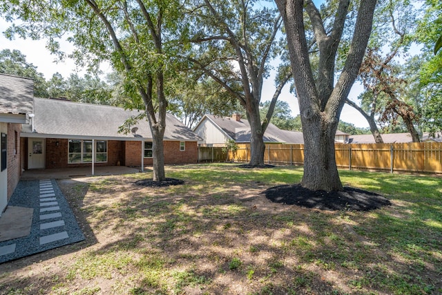 view of yard with a patio