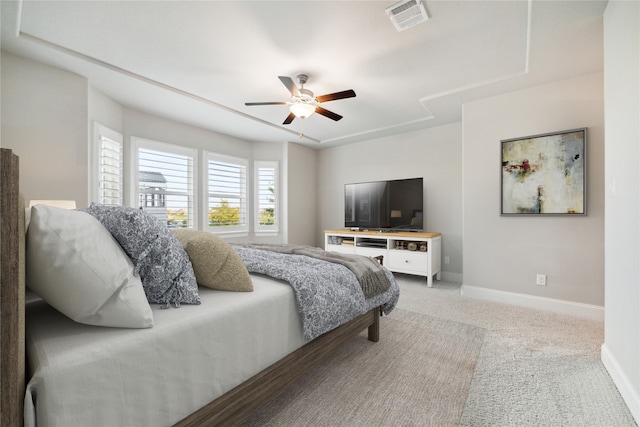 bedroom with carpet flooring and ceiling fan