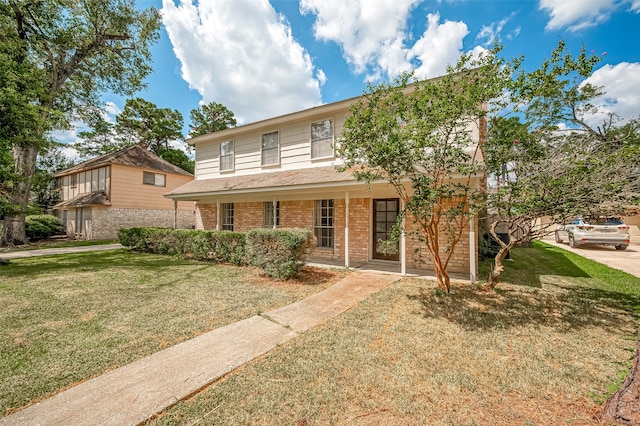 view of front of house featuring a front yard