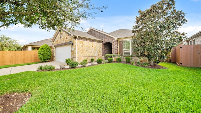 Listing photo 3 for 1612 Pelago St, League City TX 77573