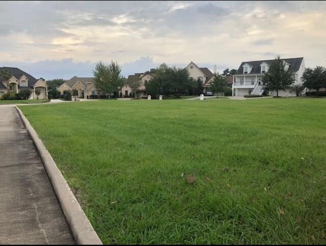 3 Oak Bend Cir, Conroe, TX 77304 - photo 3